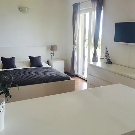 Apartments Aman Makarska Buitenkant foto